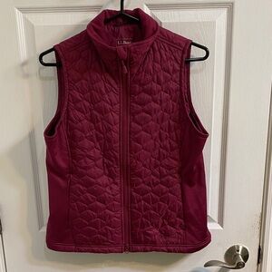 LL Bean Women's Small Thinsulate Quilted Vest Sleeveless Magenta Burgundy Jacket